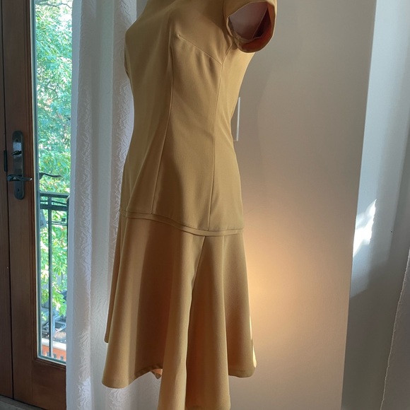 Hand Sewn Elegant Gold Women's Flapper Style Dress Haute Couture Fits 6-8 - Picture 4 of 7